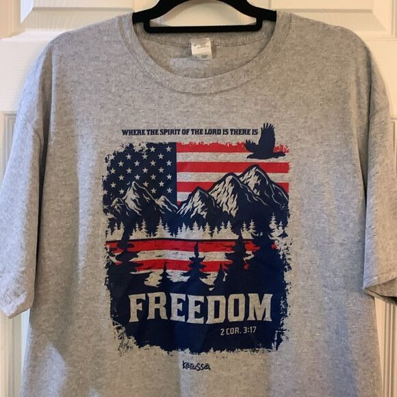 GRAPHIC T-SHIRT MENS “FREEDOM”GRAY FRUIT OF THE LOOM SZ L  (2 COR 3:17) - Picture 2 of 5